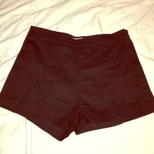 H&M black shorts